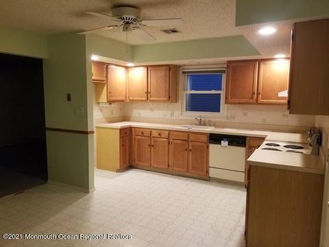 19 Chipmunk Dr, Brick, NJ 08724 photo 3