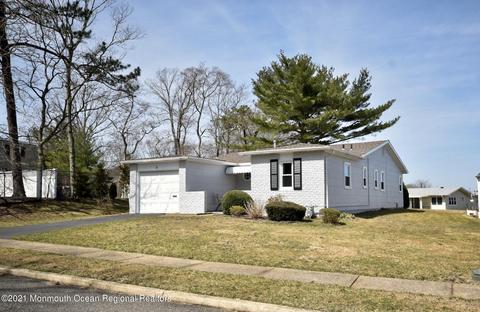 31 Pheasant Dr, Brick, NJ 08724 photo 2