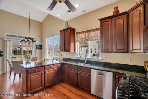 51 Pancoast Rd, Waretown, NJ 08758 photo 9