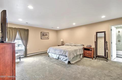 24 Hampton Ct, Matawan, NJ 07747 photo 22