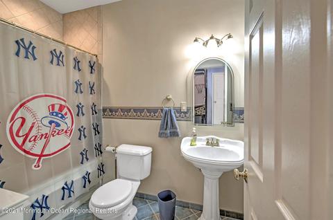 24 Hampton Ct, Matawan, NJ 07747 photo 41