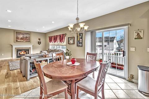 24 Hampton Ct, Matawan, NJ 07747 photo 14