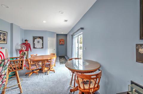 24 Hampton Ct, Matawan, NJ 07747 photo 38
