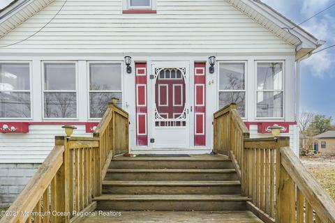 44 E Bayview Ave, Ocean Gate, NJ 08740 photo 2