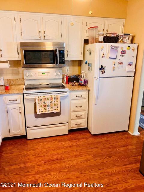 10 Lance Dr, Brick, NJ 08723 photo 2