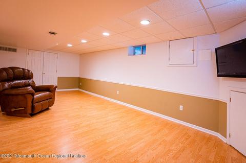 16 Dearborn Dr, Holmdel, NJ 07733 photo 40