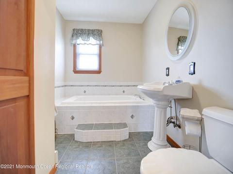 21 Crescent Rd, Edison, NJ 08817 photo 18