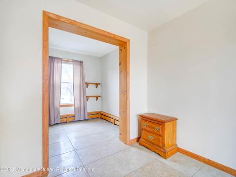 21 Crescent Rd, Edison, NJ 08817 photo 17