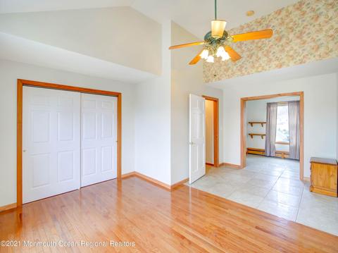 21 Crescent Rd, Edison, NJ 08817 photo 13