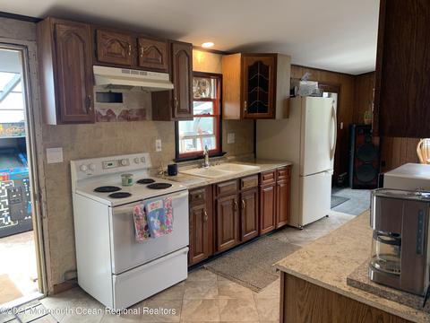 199 White Rd, Jackson, NJ 08527 photo 4