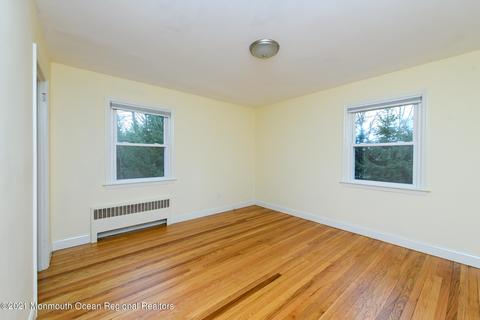 62 Middlesex Rd, Matawan, NJ 07747 photo 16