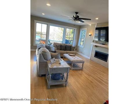17 Dock Ave, Waretown, NJ 08758 photo 10