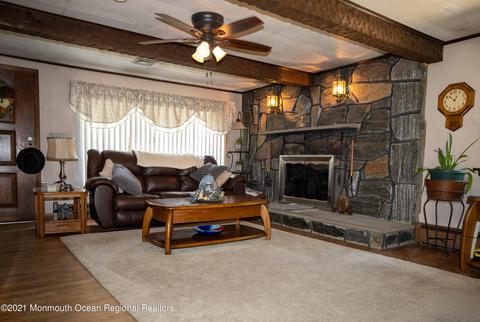 4 Smith St, Howell, NJ 07731 photo 11