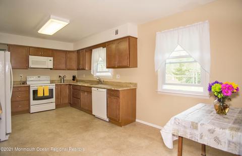 60 White Rd, Jackson, NJ 08527 photo 8