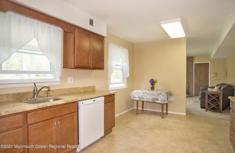 60 White Rd, Jackson, NJ 08527 photo 5