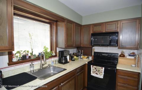 606 Center St, Forked River, NJ 08731 photo 4