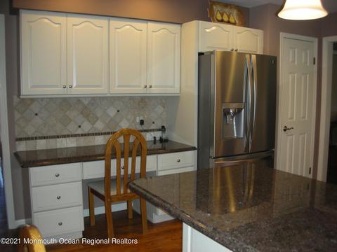 14 Leaf Ln, Matawan, NJ 07747 photo 8