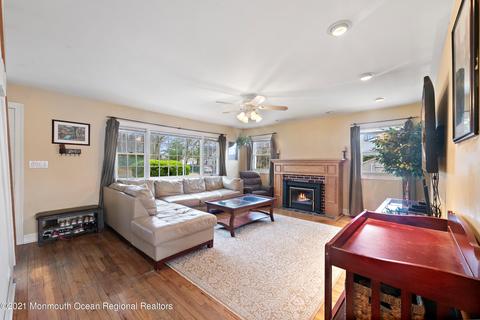 175 Walnut Dr, Brick, NJ 08724 photo 6