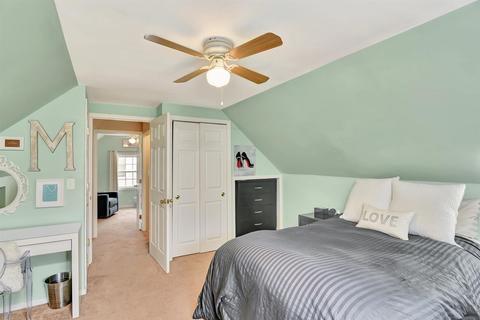 429 Howard Ave, Middlesex, NJ 08846 photo 15