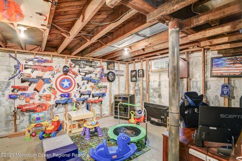 429 Howard Ave, Middlesex, NJ 08846 photo 17