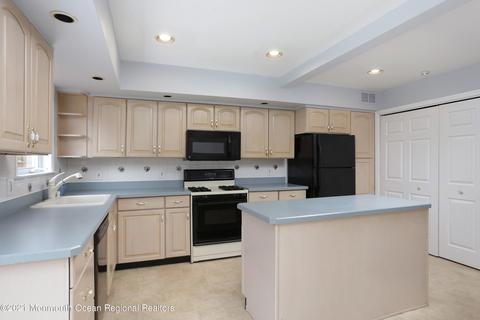 32 Appleton Dr, Hazlet, NJ 07730 photo 17