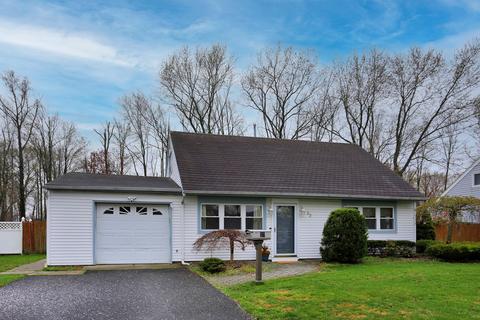 32 Appleton Dr, Hazlet, NJ 07730 photo 3