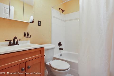 32 Appleton Dr, Hazlet, NJ 07730 photo 23