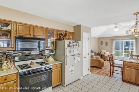 10 N Baker Dr, Jackson, NJ 08527 photo 11