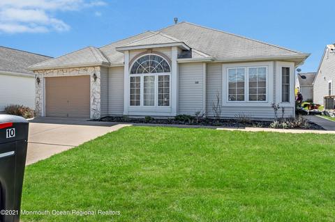 10 N Baker Dr, Jackson, NJ 08527 photo 2