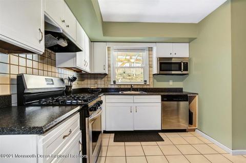 765 Iron Ct, Brick, NJ 08724 photo 4