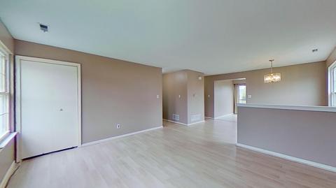 13 Maynard Dr, Sicklerville, NJ 08081 photo 3