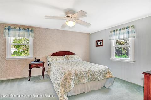 25 Edgewater Dr, Matawan, NJ 07747 photo 14