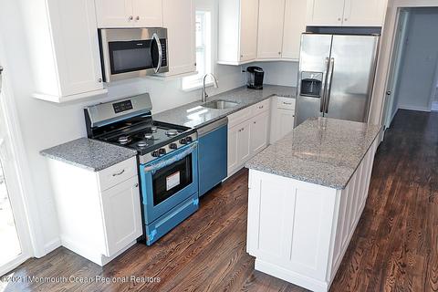 405 Conifer Dr, Forked River, NJ 08731 photo 9