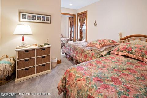19 Beacon Dr, Waretown, NJ 08758 photo 73