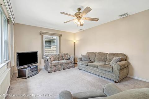 103 Bartell Pl, Clark, NJ 07066 photo 6