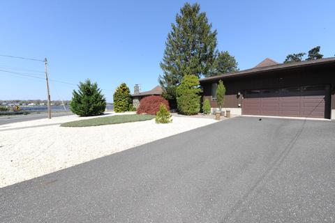 100 Motor Rd, Pine Beach, NJ 08741 photo 2