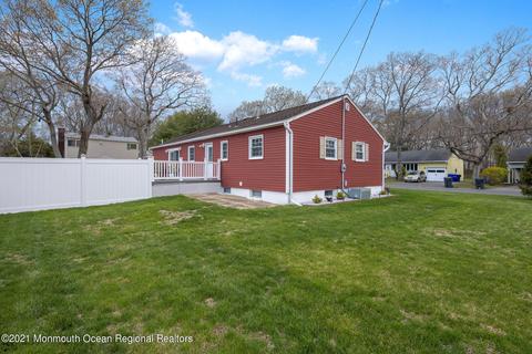 102 Nottingham Dr, Brick, NJ 08724 photo 3
