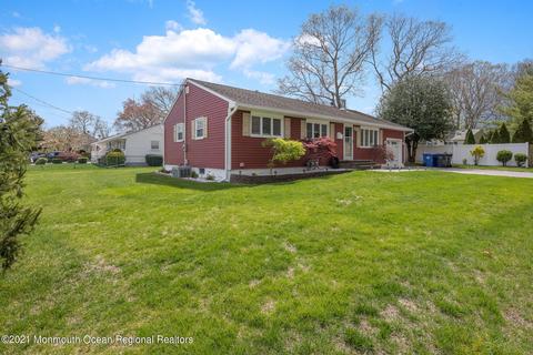 102 Nottingham Dr, Brick, NJ 08724 photo 2