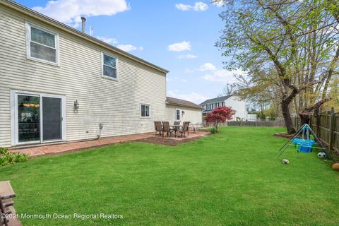 9 Elm Pl, Matawan, NJ 07747 photo 4