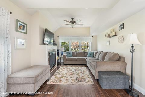 9 Elm Pl, Matawan, NJ 07747 photo 10