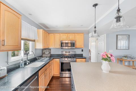 9 Elm Pl, Matawan, NJ 07747 photo 19
