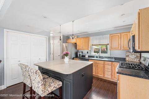 9 Elm Pl, Matawan, NJ 07747 photo 17