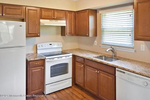 22 Phillips Rd, Brick, NJ 08724 photo 16