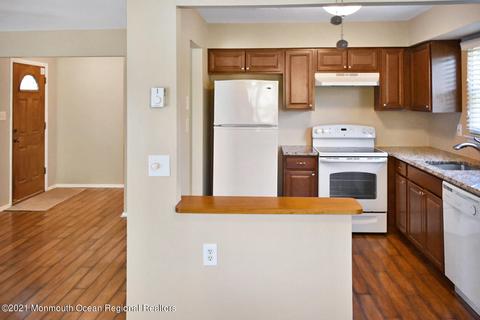22 Phillips Rd, Brick, NJ 08724 photo 17