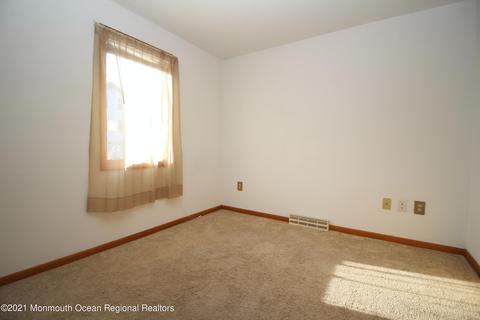 32 Compass Rd, Waretown, NJ 08758 photo 4