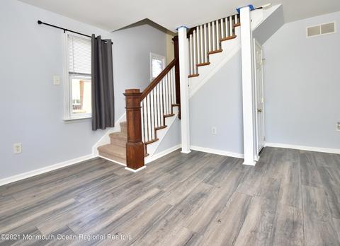 121 E Main St, Wrightstown, NJ 08562 photo 12