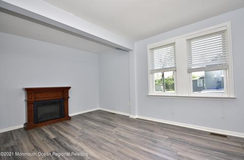 121 E Main St, Wrightstown, NJ 08562 photo 15