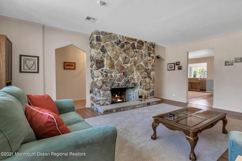 17 Perry Dr, Brick, NJ 08723 photo 9
