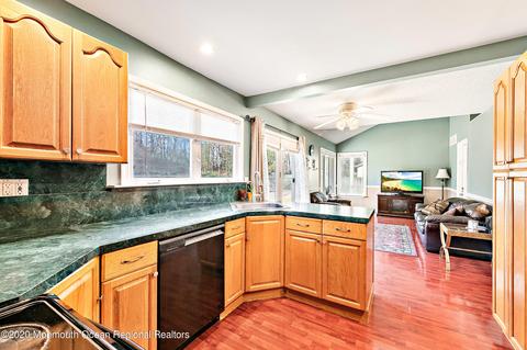 82 Buckingham Dr, Jackson, NJ 08527 photo 12