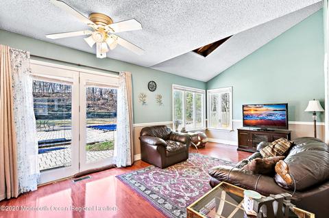 82 Buckingham Dr, Jackson, NJ 08527 photo 13